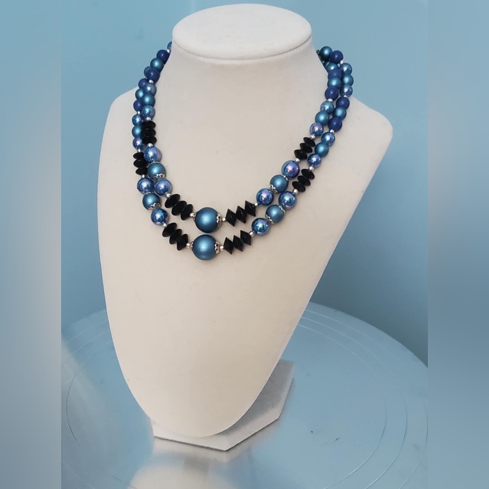 Vintage Made In Japan Womens Blue Double Strand Layered Beaded Necklace OS